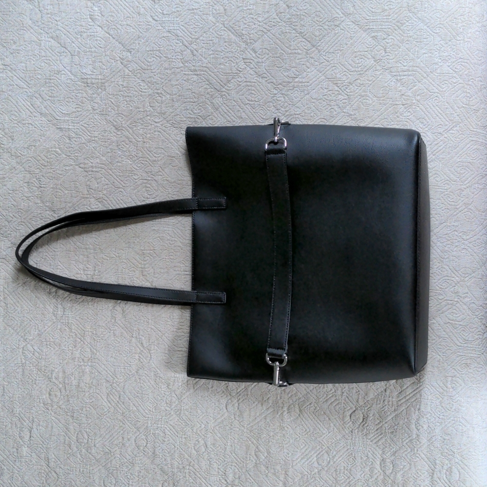 Away Longitude Tote NWT